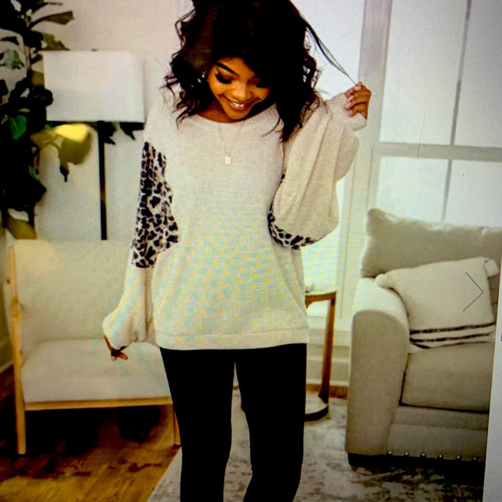 Pink Lily Leopard Waffle knit shirt